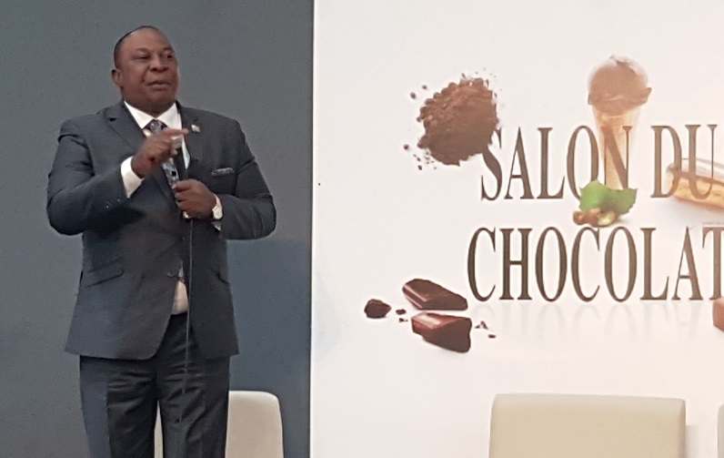 au-25e-salon-du-chocolat-de-paris-le-ministre-adjoumani-lance-un-appel-a-penser-aux-cacaoculteurs
