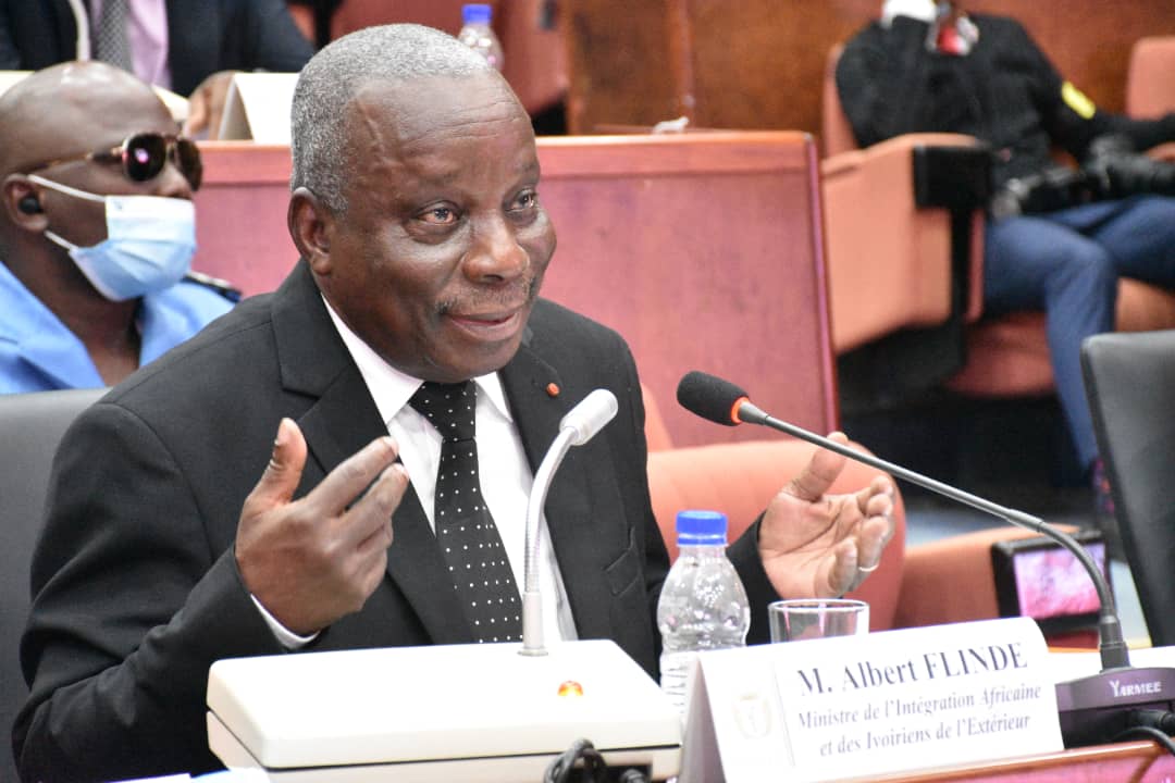 covid-19-le-ministre-albert-flinde-explique-ce-qui-est-fait-pour-les-ivoiriens-de-lexterieur