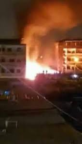 drame-a-koumassi-remblais-un-incendie-ravage-plusieurs-immeubles-les-pompiers-attaques