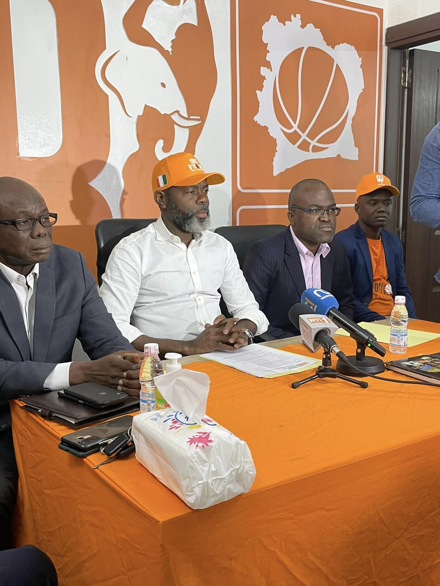 crise-a-la-federation-ivoirienne-de-baskettball-le-president-mahama-coulibaly-sexplique