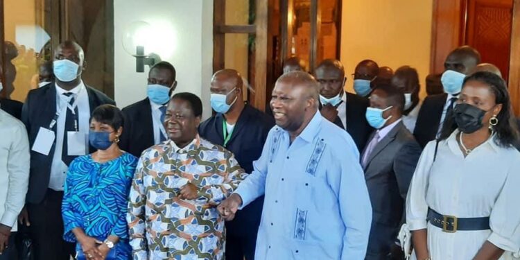 en-visite-chez-le-president-du-pdci-rda-laurent-gbagbo-declare-etre-venu-pour-poser-un-acte-de-reconciliation
