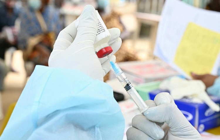 ebola-la-jeune-guineenne-atteinte-du-virus-declaree-guerie-ministere