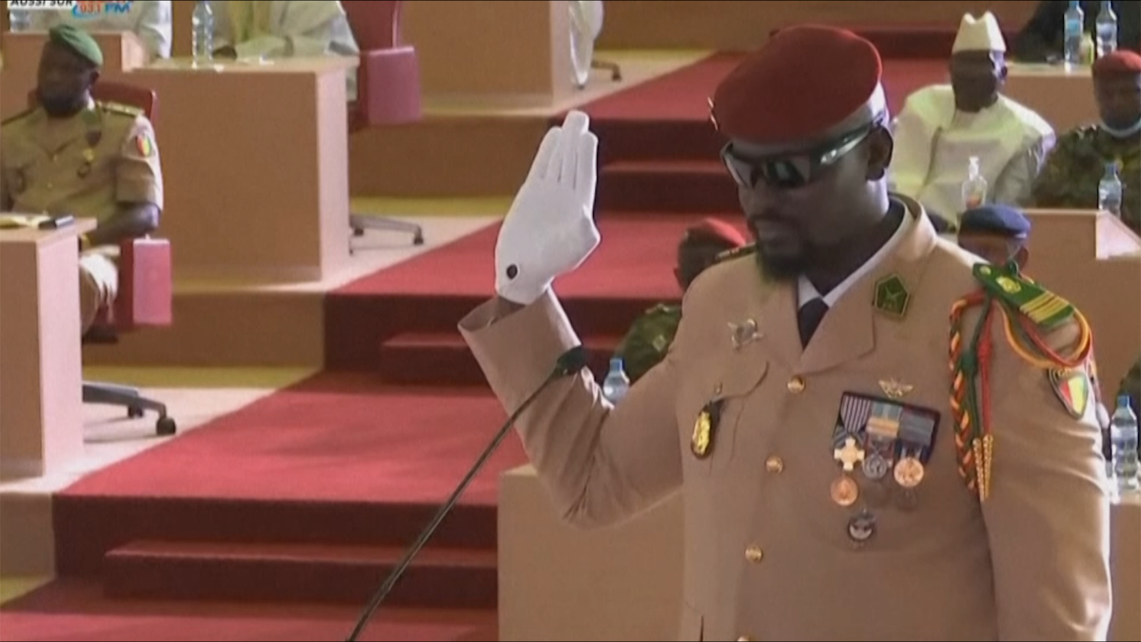 guinee-le-lieutenant-colonel-mamady-doumbouya-investi-president