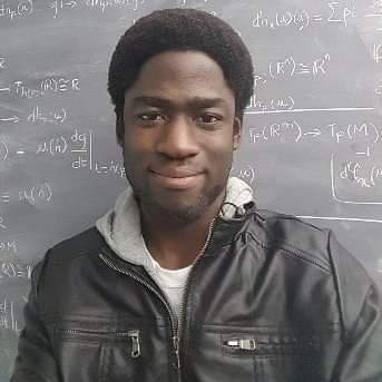 portrait-hallowed-olaoluwa-le-plus-jeune-docteur-en-mathematique-du-continent-africain