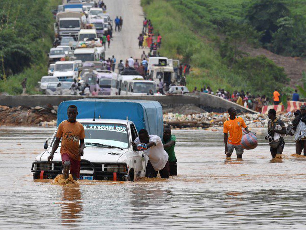 inondations-a-abidjan-plusieurs-quartiers-dabidjan-sous-les-eaux-le-point-des-degats