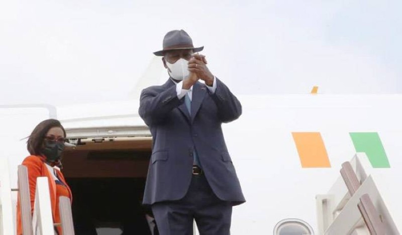 cedeao-ouattara-a-accra-pour-un-sommet-extraordinaire-sur-la-situation-socio-politique-au-burkina-faso-au-mali-et-en-guinee