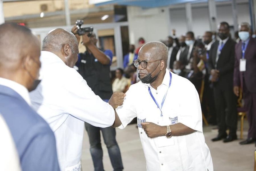en-visite-aux-evangeliques-laurent-gbagbo-president-du-ppa-ci-exhorte-les-pasteurs-a-continuer-de-prier-pour-la-cote-divoire