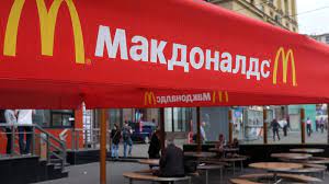 guerre-en-ukraine-forte-pression-contre-les-entreprises-macdonalds-pepsi-bunge-encore-presentes-en-russie