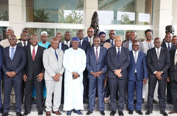 energie-la-3eme-reunion-du-traite-dinterconnexion-electrique-souvre-a-abidjan-en-presence-du-ministre-mamadou-sangafowa-coulibaly-et-ses-homologues-du-liberia-de-la-guinee-et-de-la-sierra-leone