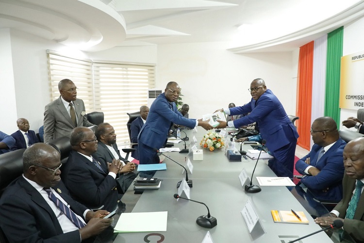 rencontre-cei-ppa-ci-le-parti-de-gbagbo-part-plus-ou-moins-satisfait