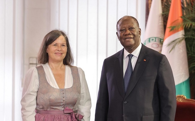 diplomatie-alassane-ouattara-recoit-les-lettres-de-creance-de-huit-nouveaux-ambassadeurs
