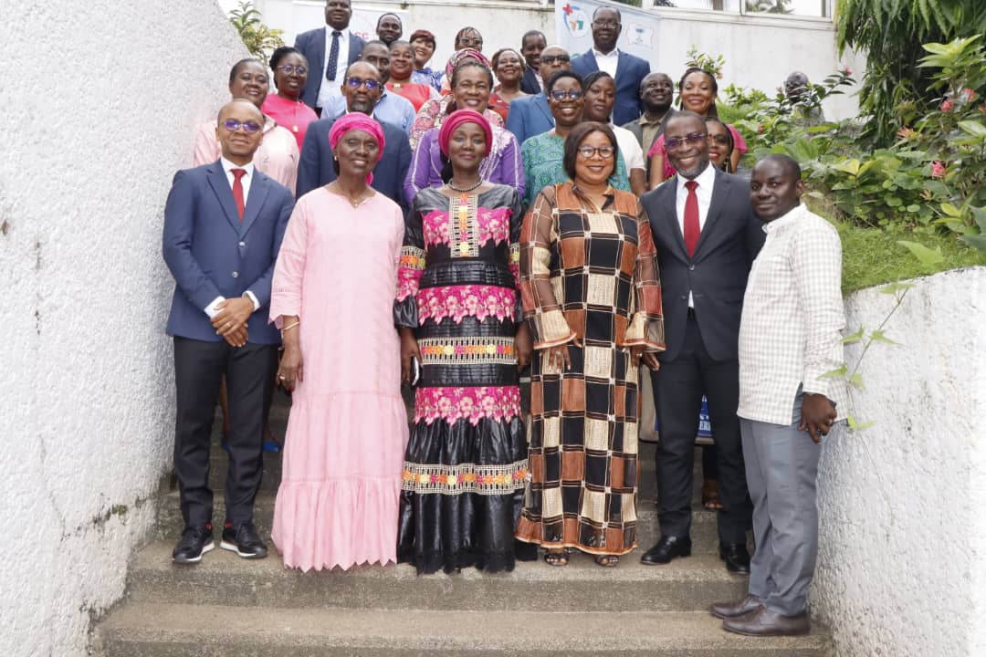 lutte-contre-le-cancer-les-medias-ivoiriens-sengagent-a-renforcer-la-solidarite