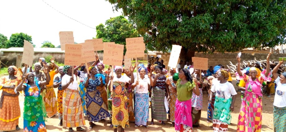des-protestations-a-tiorognaradougou-apres-la-defaite-du-maire-dieudonne-nanga-coulibaly