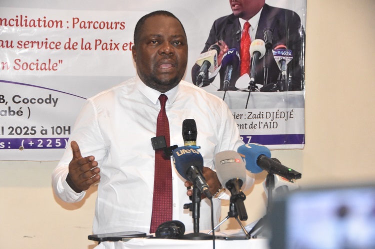 Présidentielle 2025 : Zadi Djédjé, ex-proche de Gbagbo, apporte son soutien au président Ouattara et fustige son ancien leader