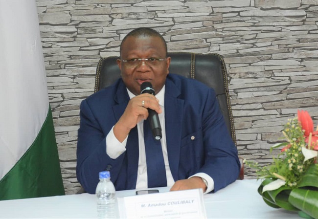 Rencontre avec les Directions : Amadou Coulibaly invite ses collaborateurs à l’assiduité et à la ponctualité au travail