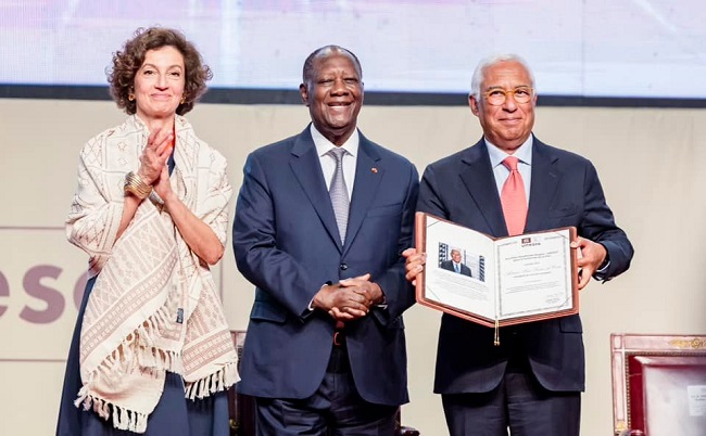 António Costa reçoit le Prix Félix Houphouët-Boigny-UNESCO pour la recherche de la paix à Abidjan