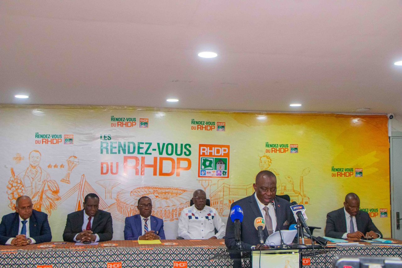 Présidentielle 2025 : le directoire du RHDP salue la candidature d’Alassane Ouattara et appelle à une mobilisation générale