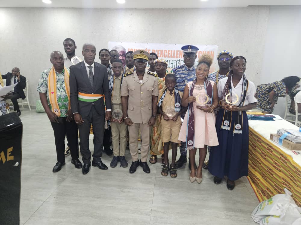 Prix Atchan d’excellence Robert Beugré Mambé : 59 élèves primés à Yamoussoukro