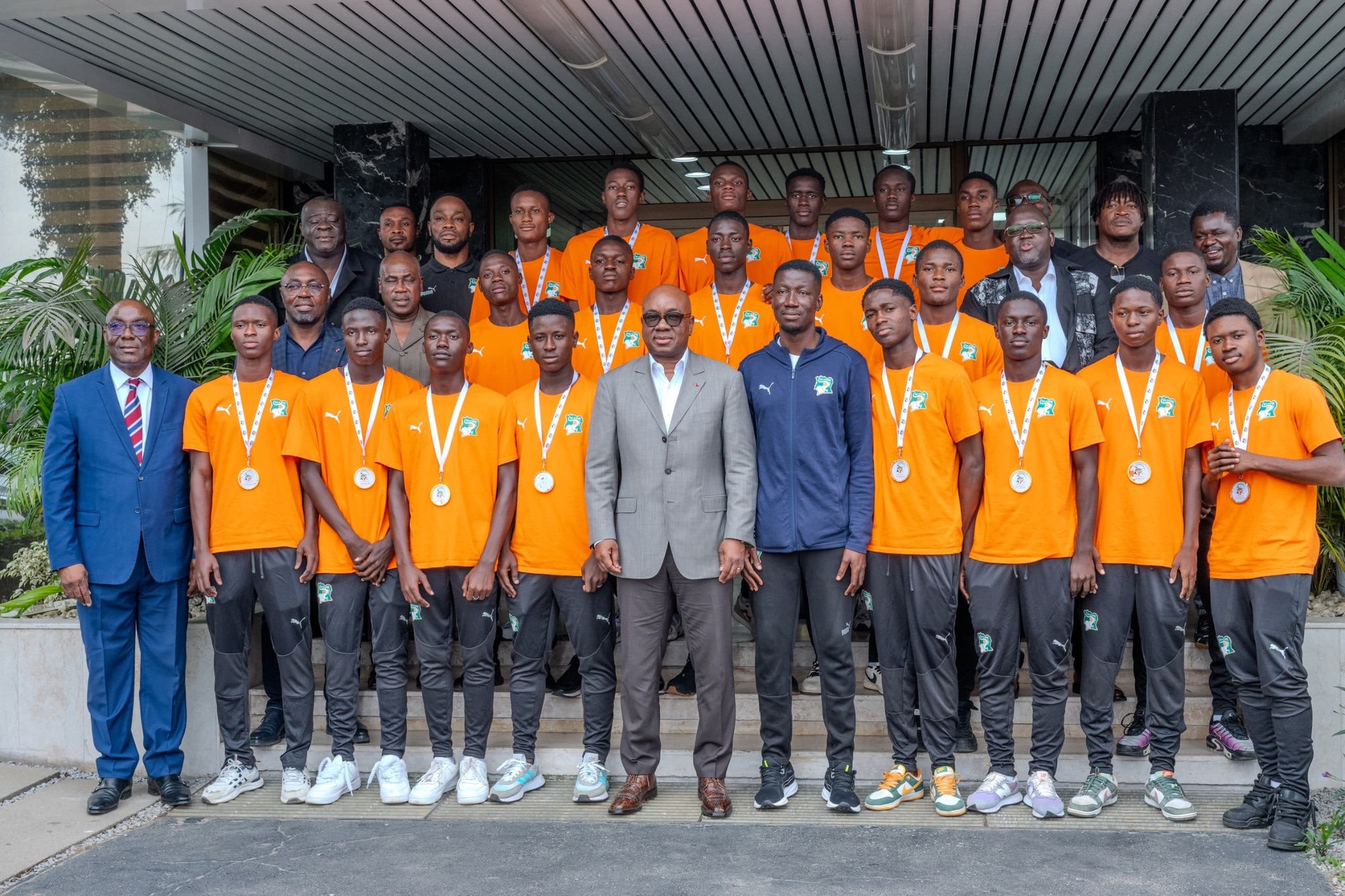 Les Éléphanteaux U17 célébrés après leur sacre continental en Algérie aux Jeux Africains Scolaires 2025