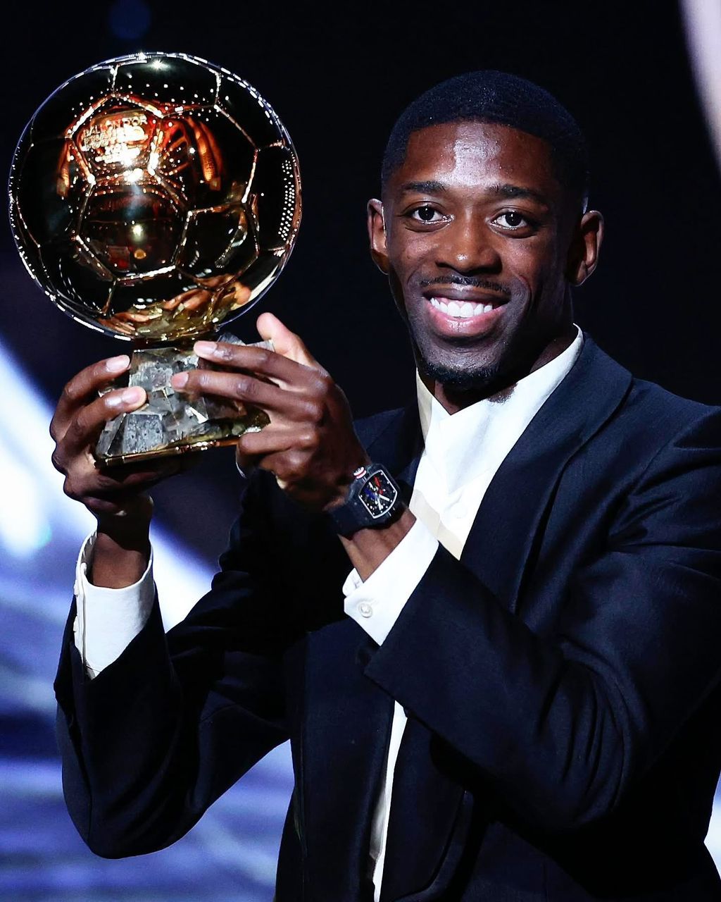 Football : Ousmane Dembélé remporte le Ballon d’Or 2025