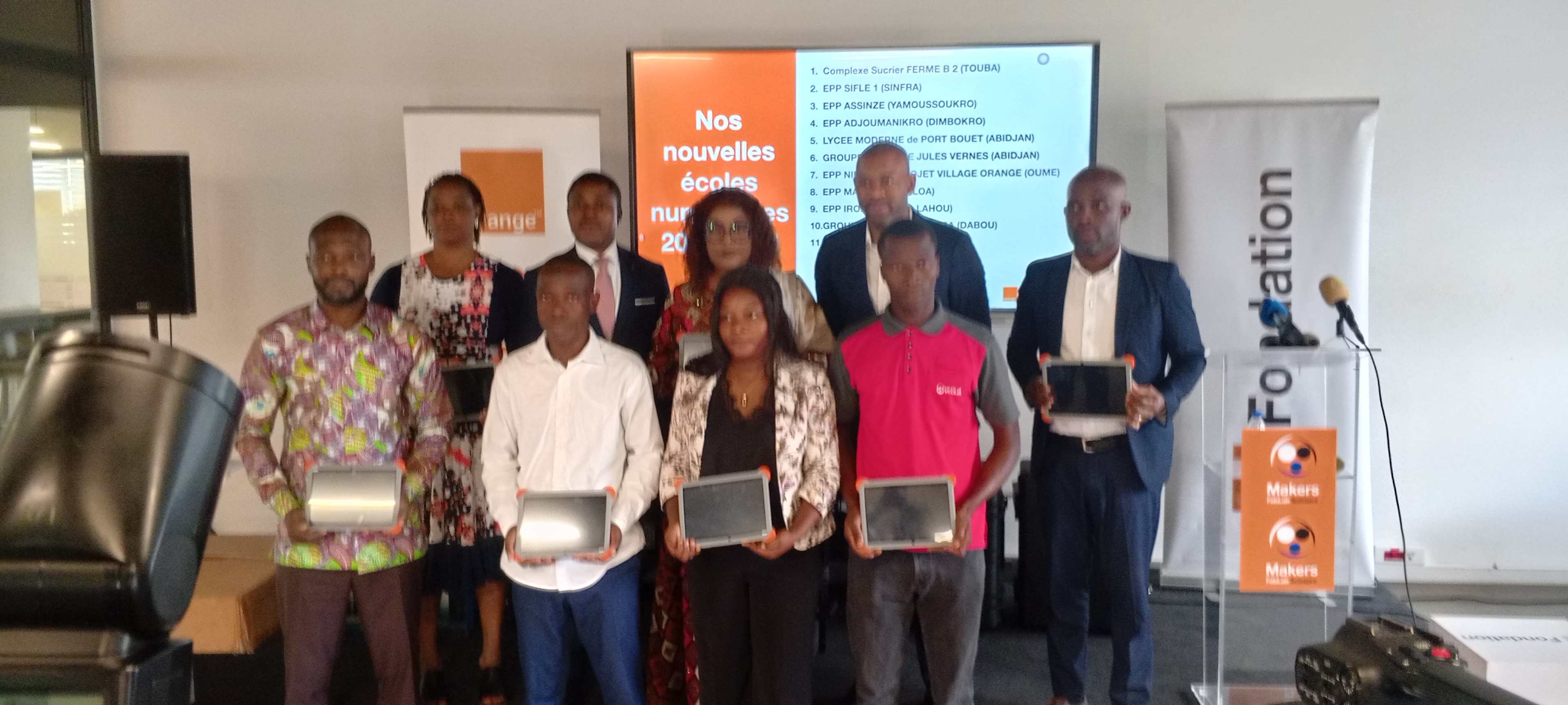 Cérémonie de distinction : les pionniers du programme  « Écoles Numériques »  mis à l'honneur après 10 ans d'engagement