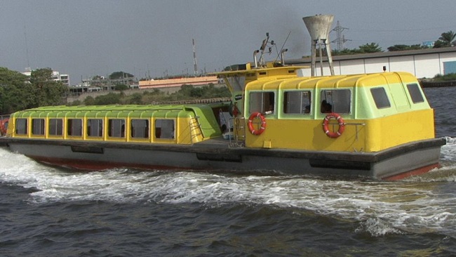 SOTRA : deux bateaux-bus détruits par les flammes, le trafic lagunaire interrompu