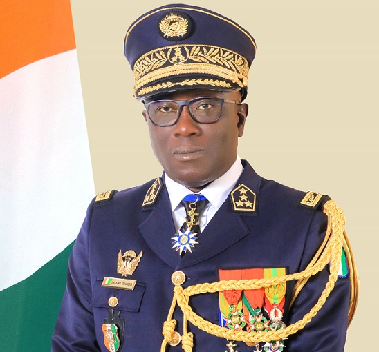 Forces armées de Côte d’Ivoire : le Général Lassina Doumbia élevé au grade de Général d’Armée