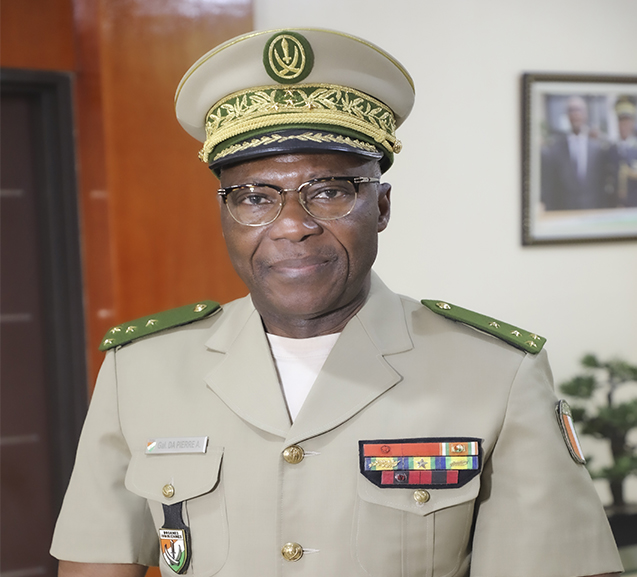 Reconduction du Directeur général des Douanes : une polémique sélective qui interroge