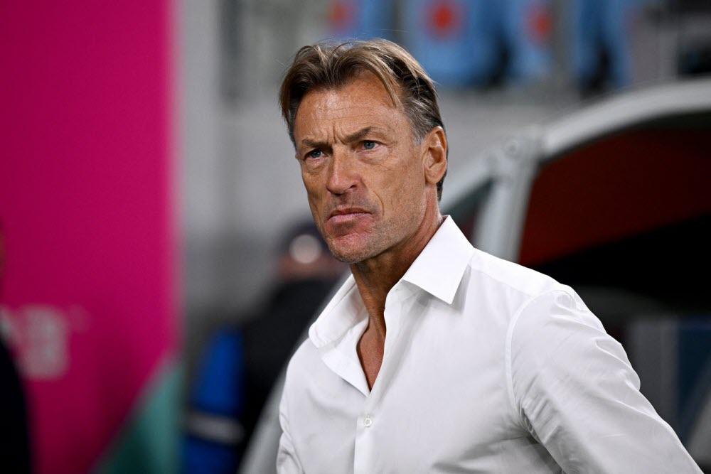 Hervé Renard charge Brahim Díaz après son penalty manqué en finale de la CAN 2025