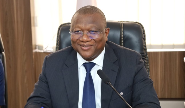 Solidarité : le ministre Amadou Coulibaly élargi le fonds d’aide aux journalistes seniors à l’ensemble des membres du Cénacle