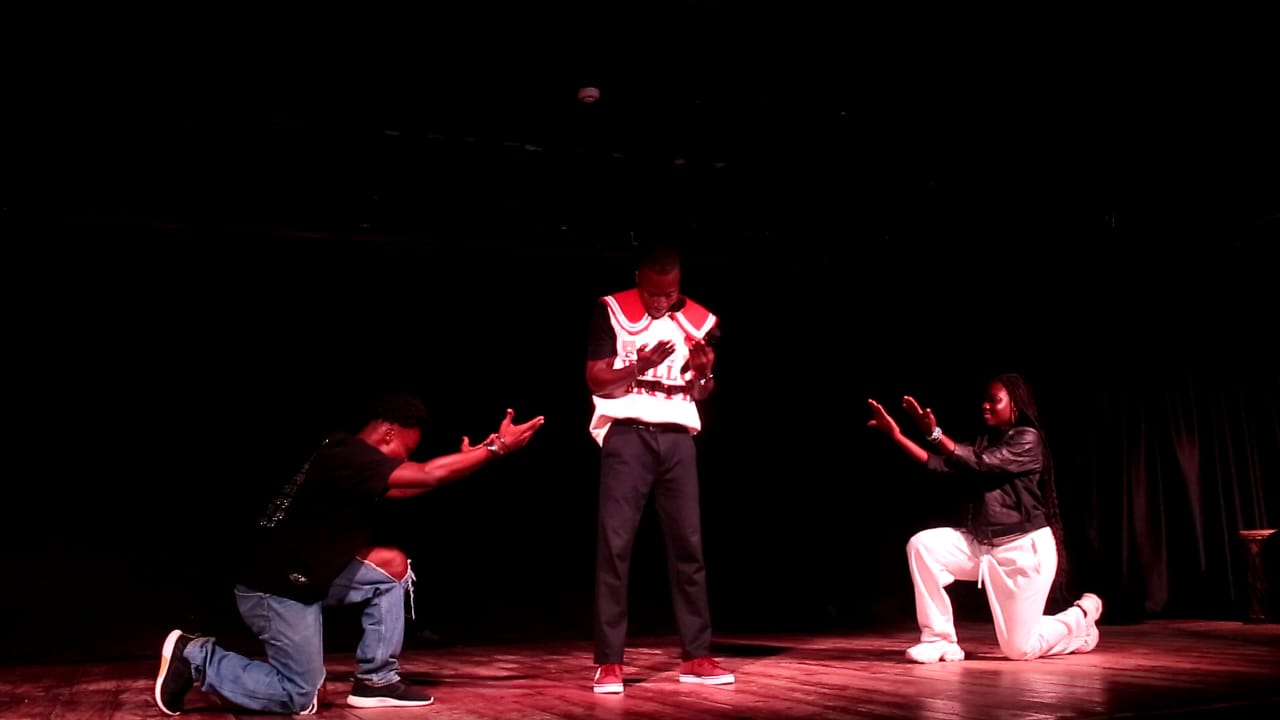 Spectacle « Confession » : Boris Anselme Takoué séduit le public par son talent  pluridimensionnel