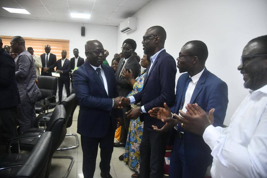 Distingué parmi les « Personnalités marquantes de 2025 » : Ousmane Gbané honoré par le personnel de l’ONS