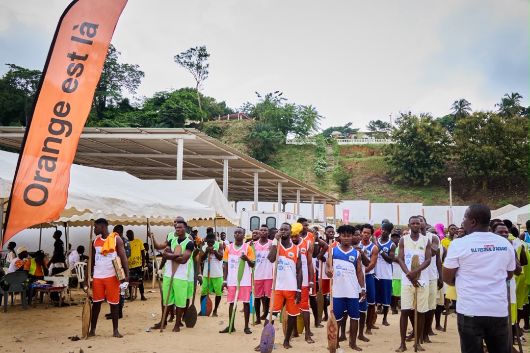 Adiaké : Orange Côte d'Ivoire célèbre le patrimoine lagunaire à la 10ᵉ édition de l'Êlê Festival