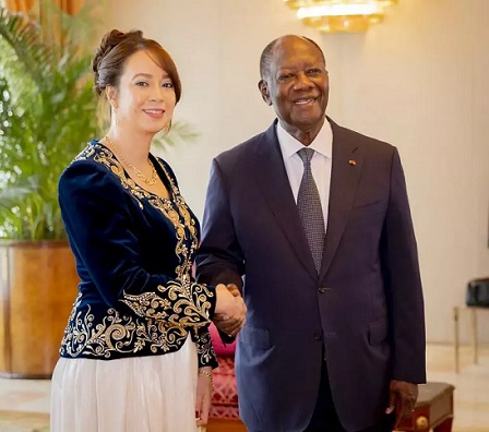 Alassane Ouattara reçoit les lettres de créance de cinq ambassadeurs accrédités en Côte d’Ivoire