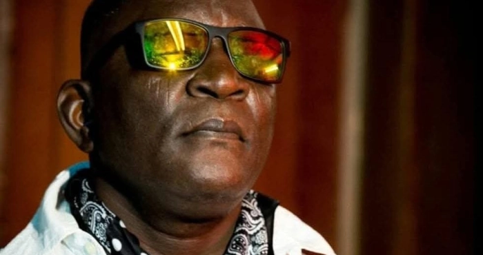 Anslo Ganslo accuse Oumou Sangaré : « Si ma carrière a été ainsi, sans visibilité, c’est parce que je comptais sur sa promesse »